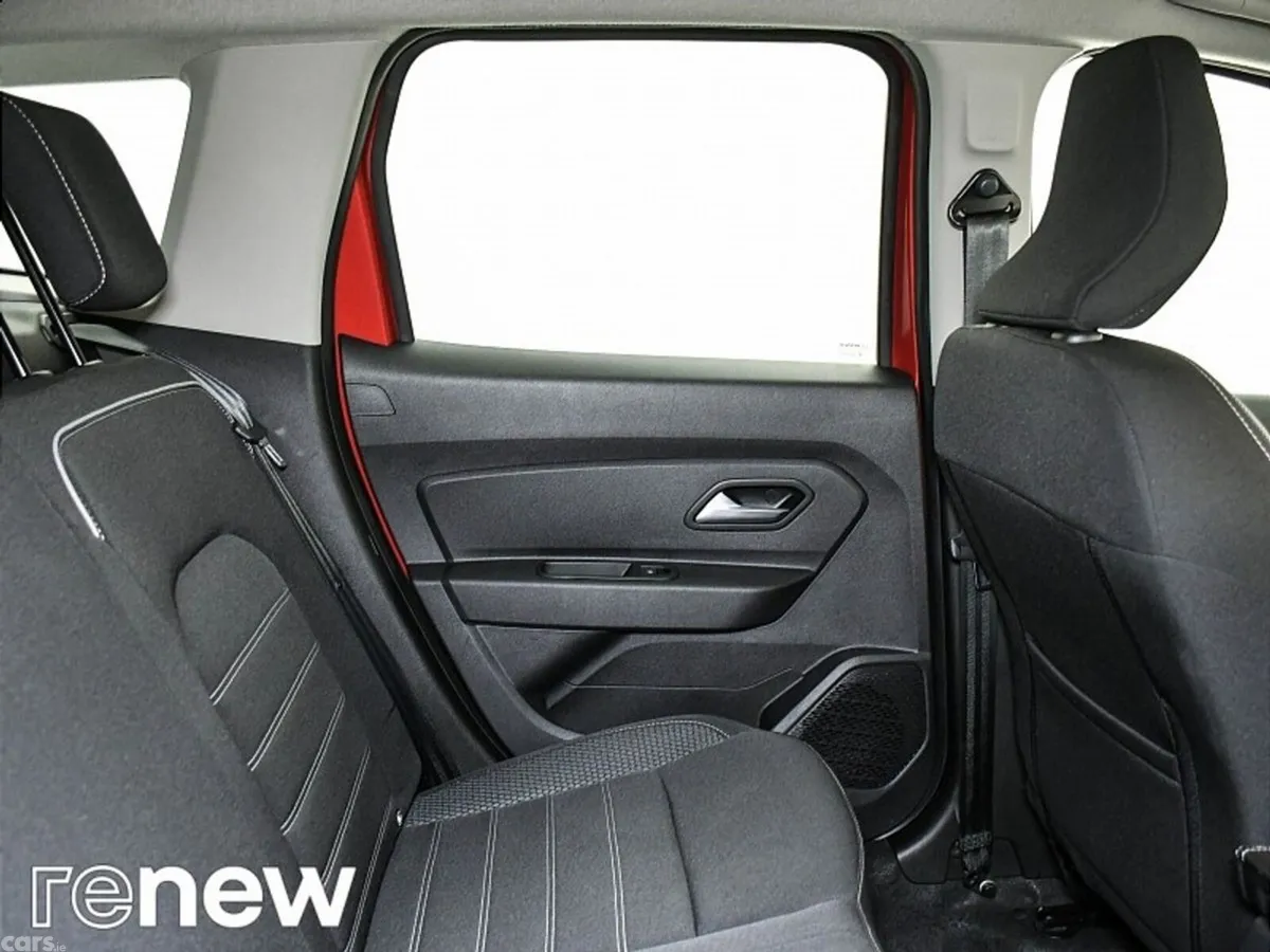 Dacia Duster SUV, Petrol, 2022, Red