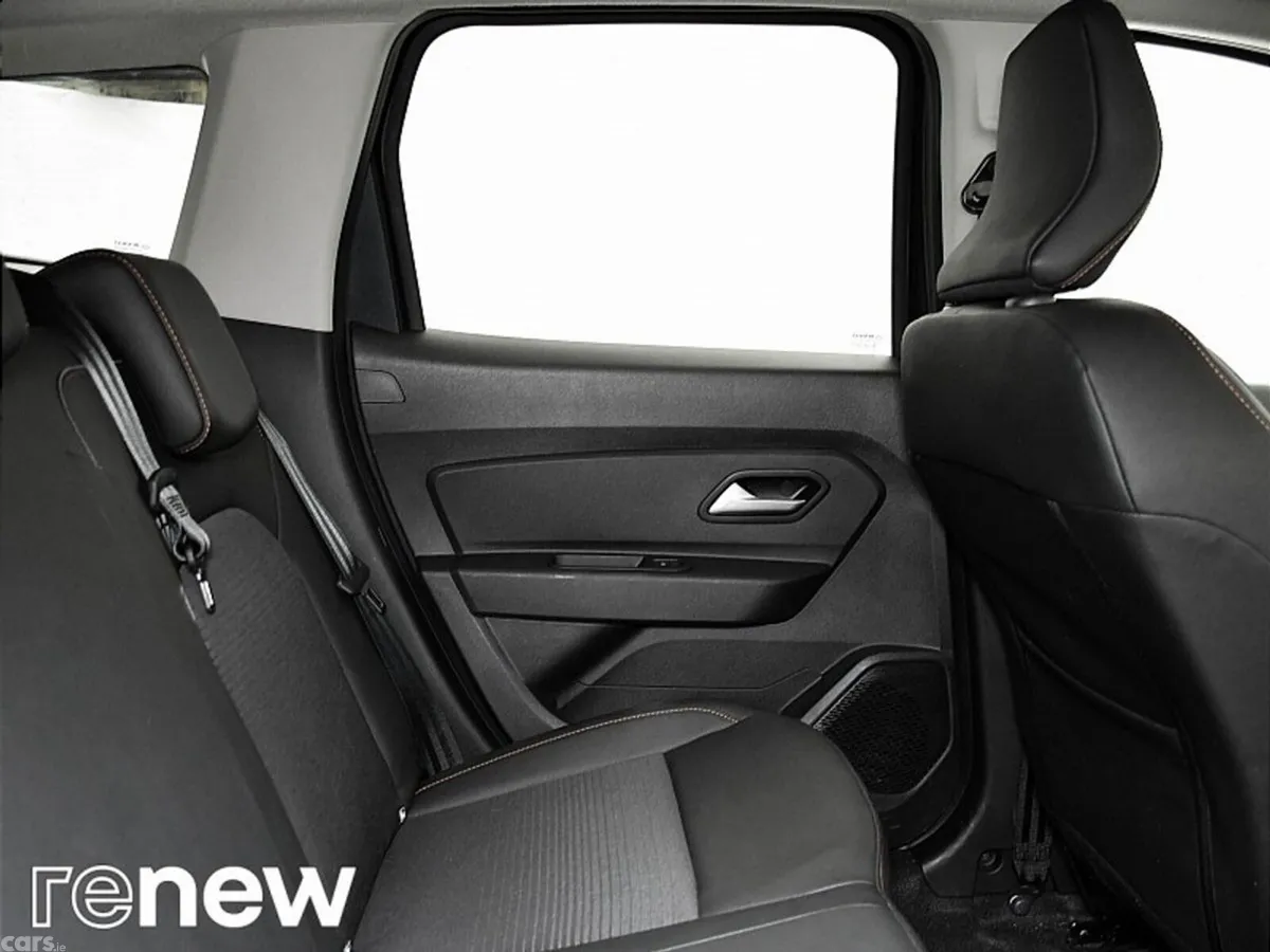 Dacia Duster SUV, Diesel, 2023, Grey