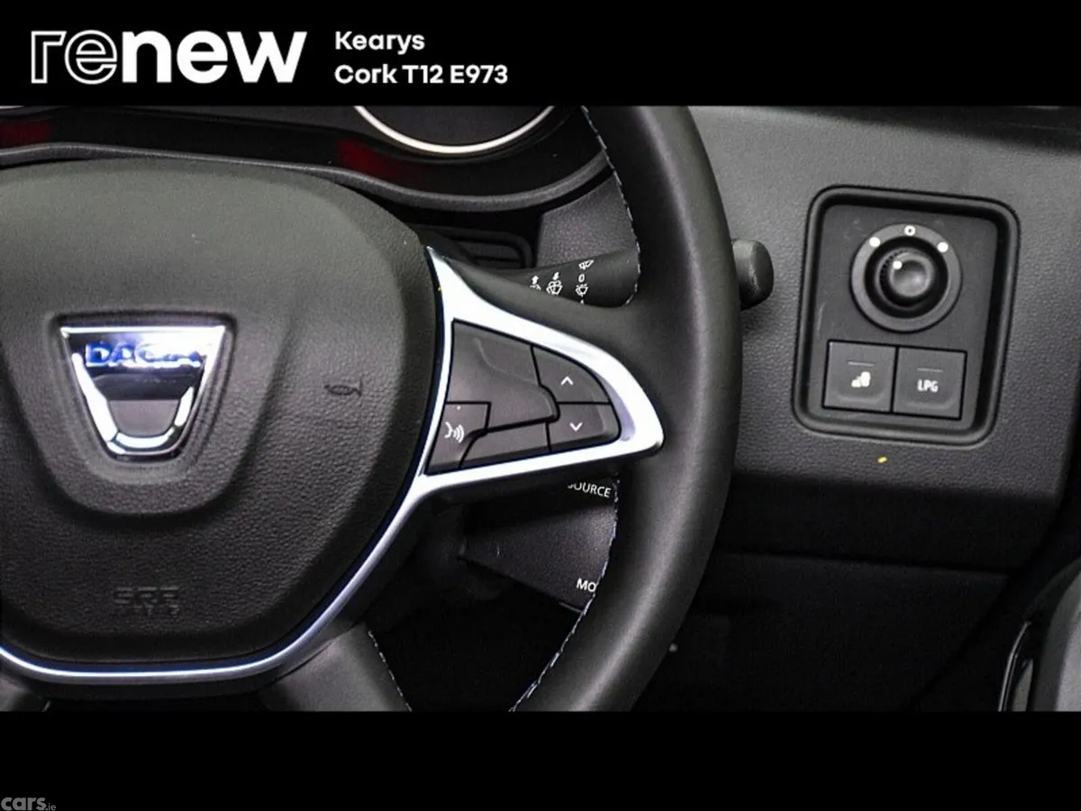 Dacia Duster SUV, Diesel, 2023, Silver