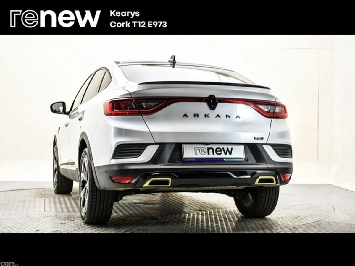 Renault Arkana SUV, Petrol Hybrid, 2023, White