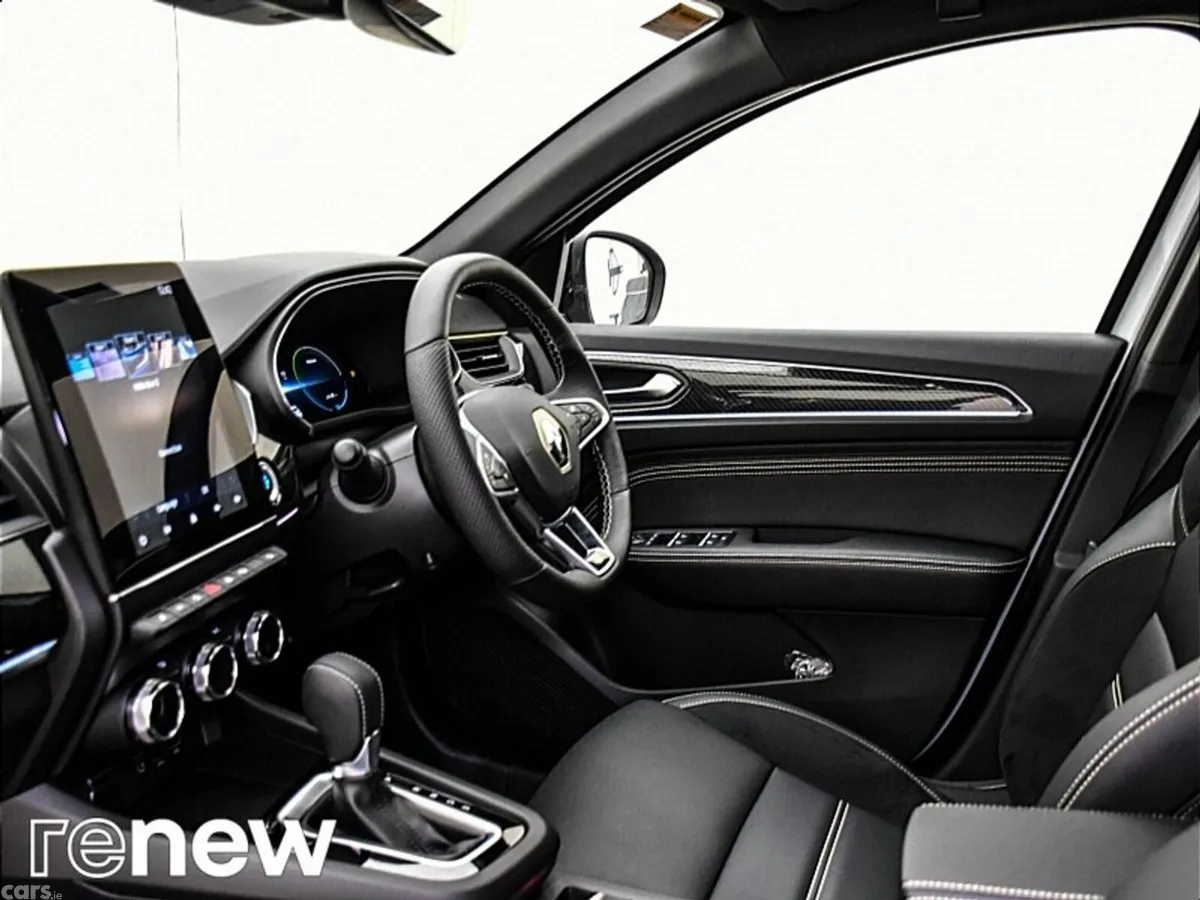 Renault Arkana SUV, Petrol Hybrid, 2023, White