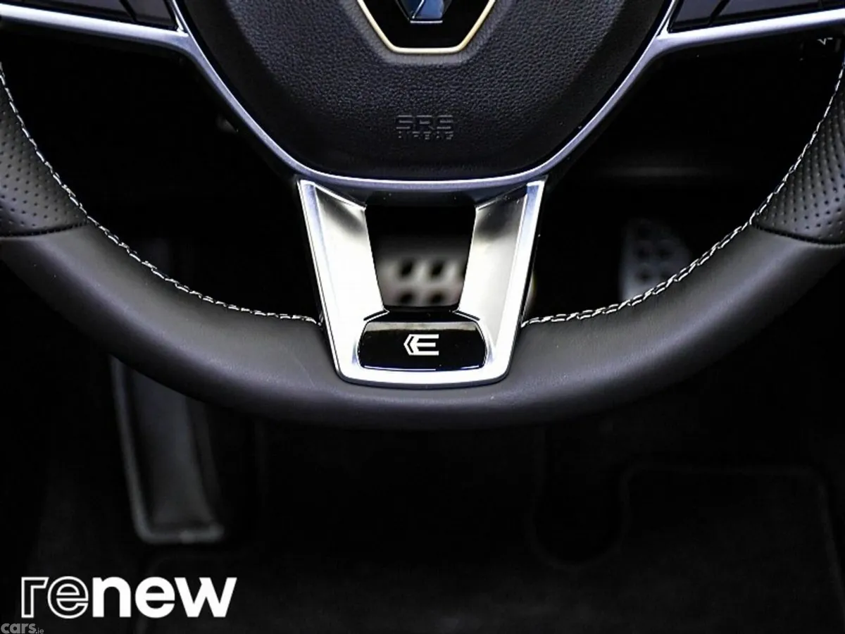 Renault Arkana SUV, Petrol Hybrid, 2023, White