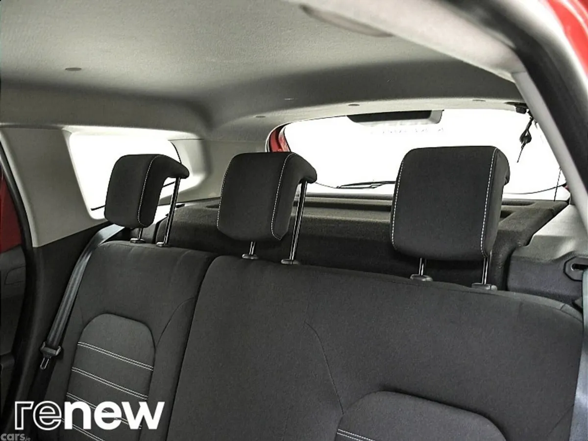 Dacia Duster SUV, Petrol, 2022, Red
