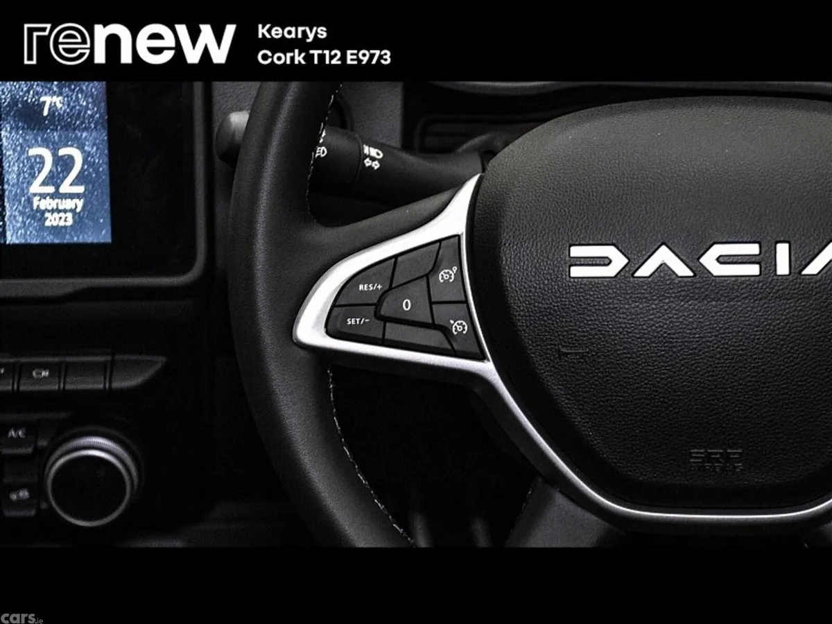 Dacia Duster SUV, Petrol, 2023, Grey
