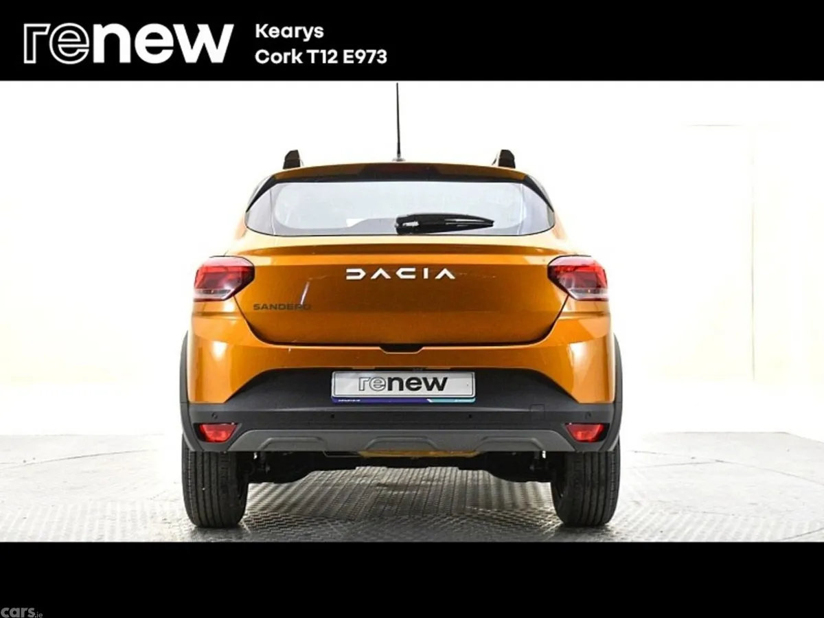 Dacia Sandero Stepway SUV, Petrol, 2023, Orange