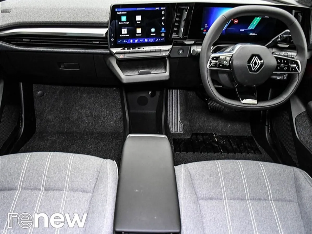 Renault Scenic E-Tech MPV, Electric, 2026, White