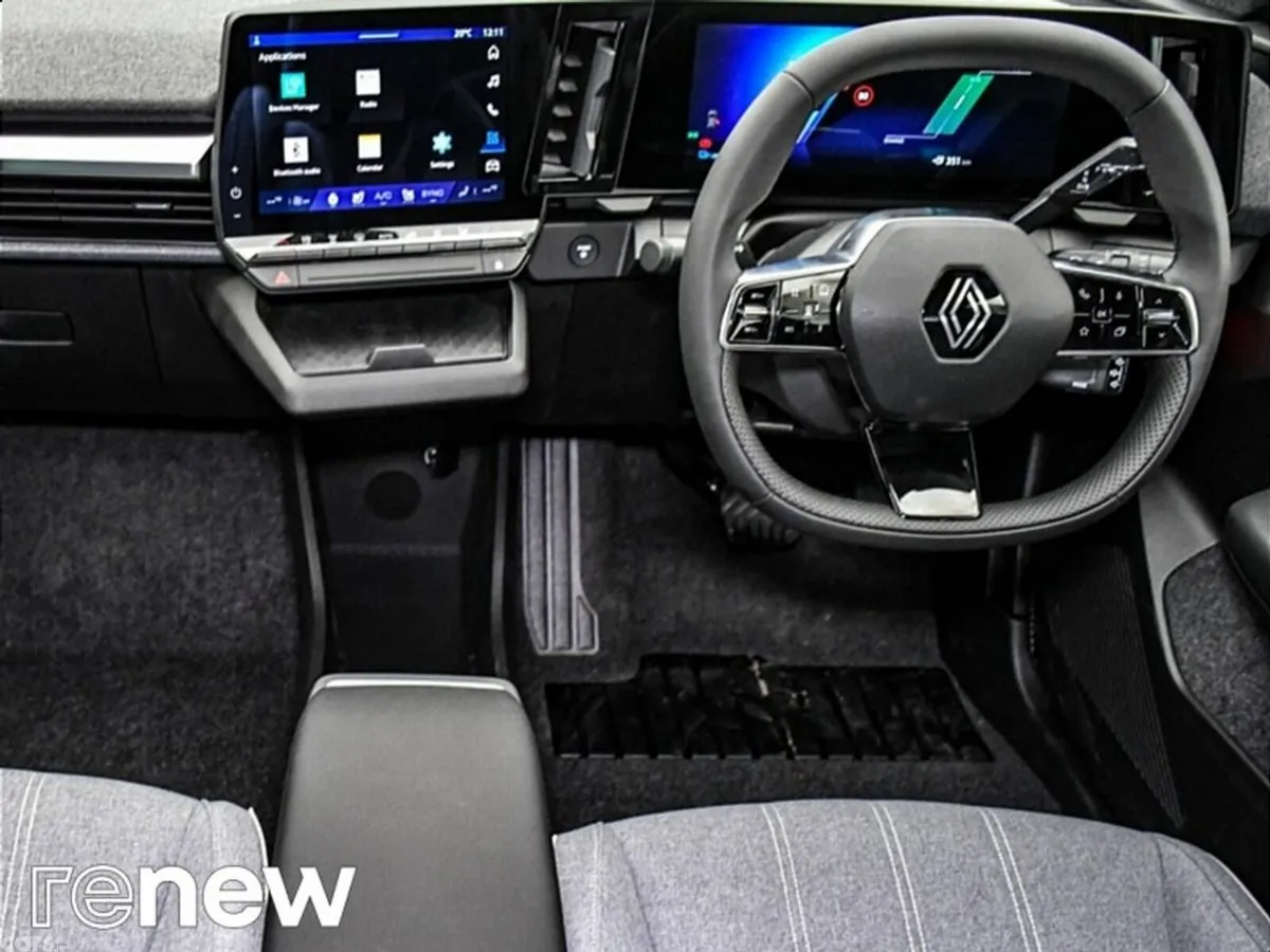 Renault Scenic E-Tech MPV, Electric, 2026, White