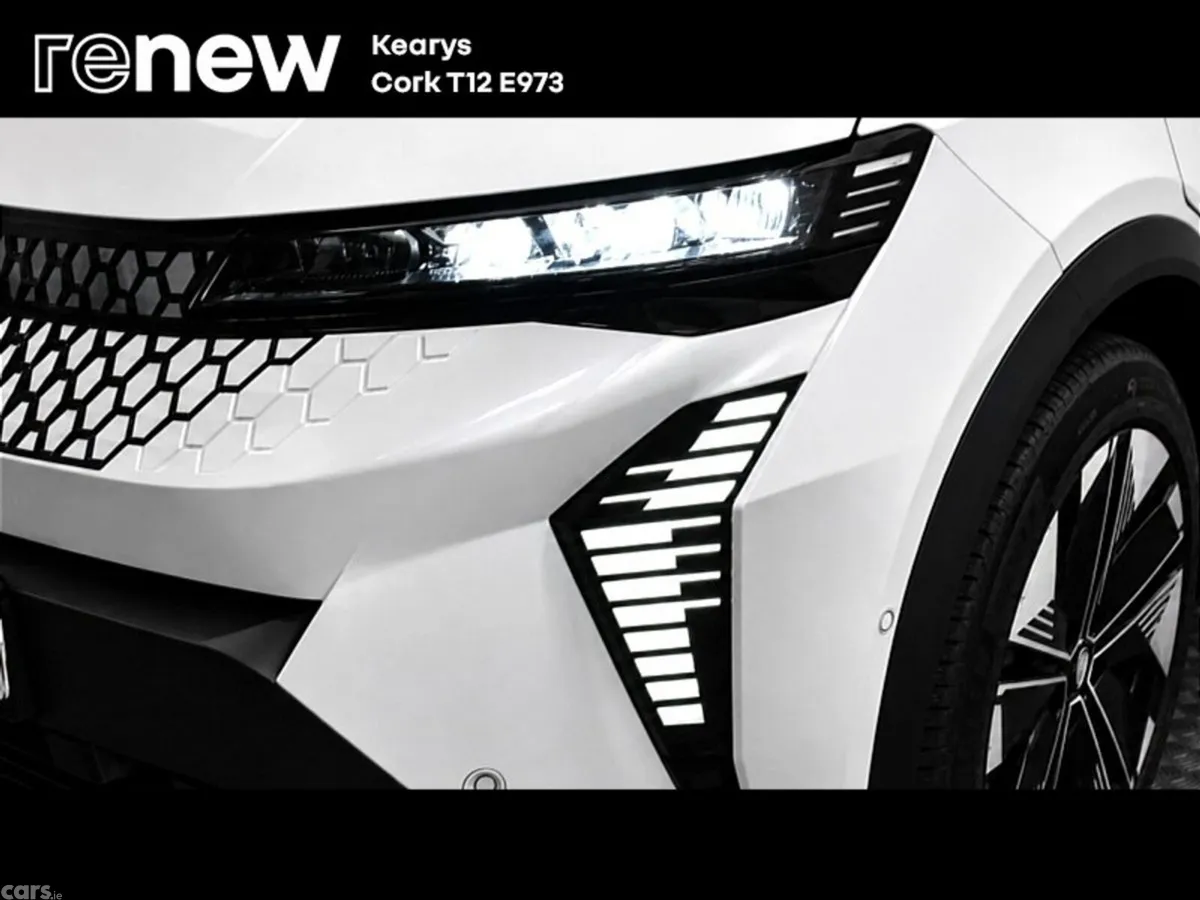 Renault Scenic E-Tech MPV, Electric, 2026, White