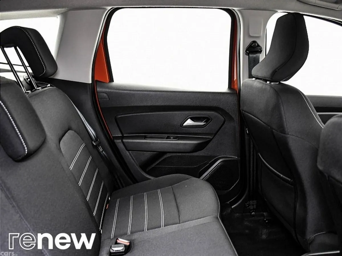 Dacia Duster SUV, Petrol, 2024, Orange