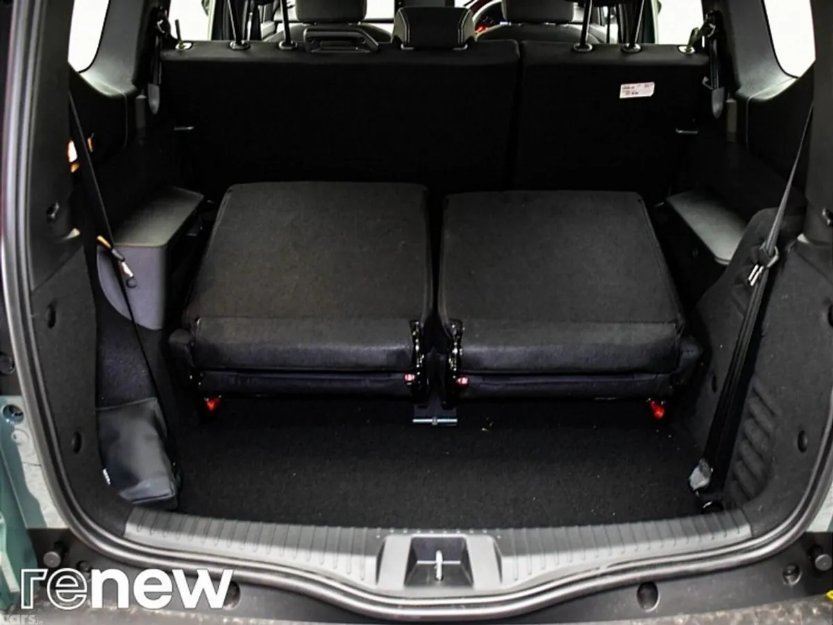 Dacia Jogger SUV, Petrol, 2024, Grey
