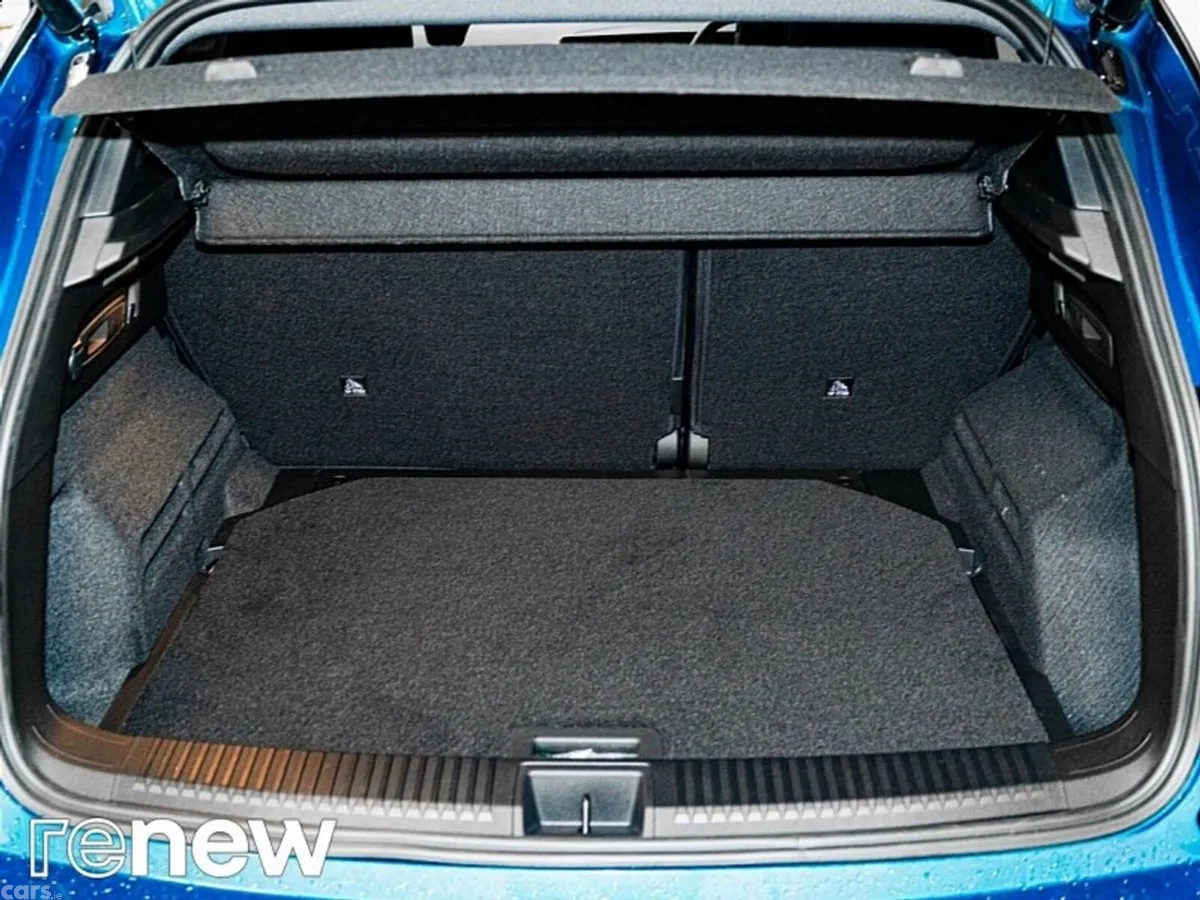Renault Austral SUV, Petrol Hybrid, 2026, Blue