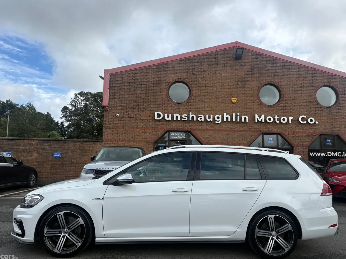 Volkswagen Golf Estate, Petrol, 2017, White