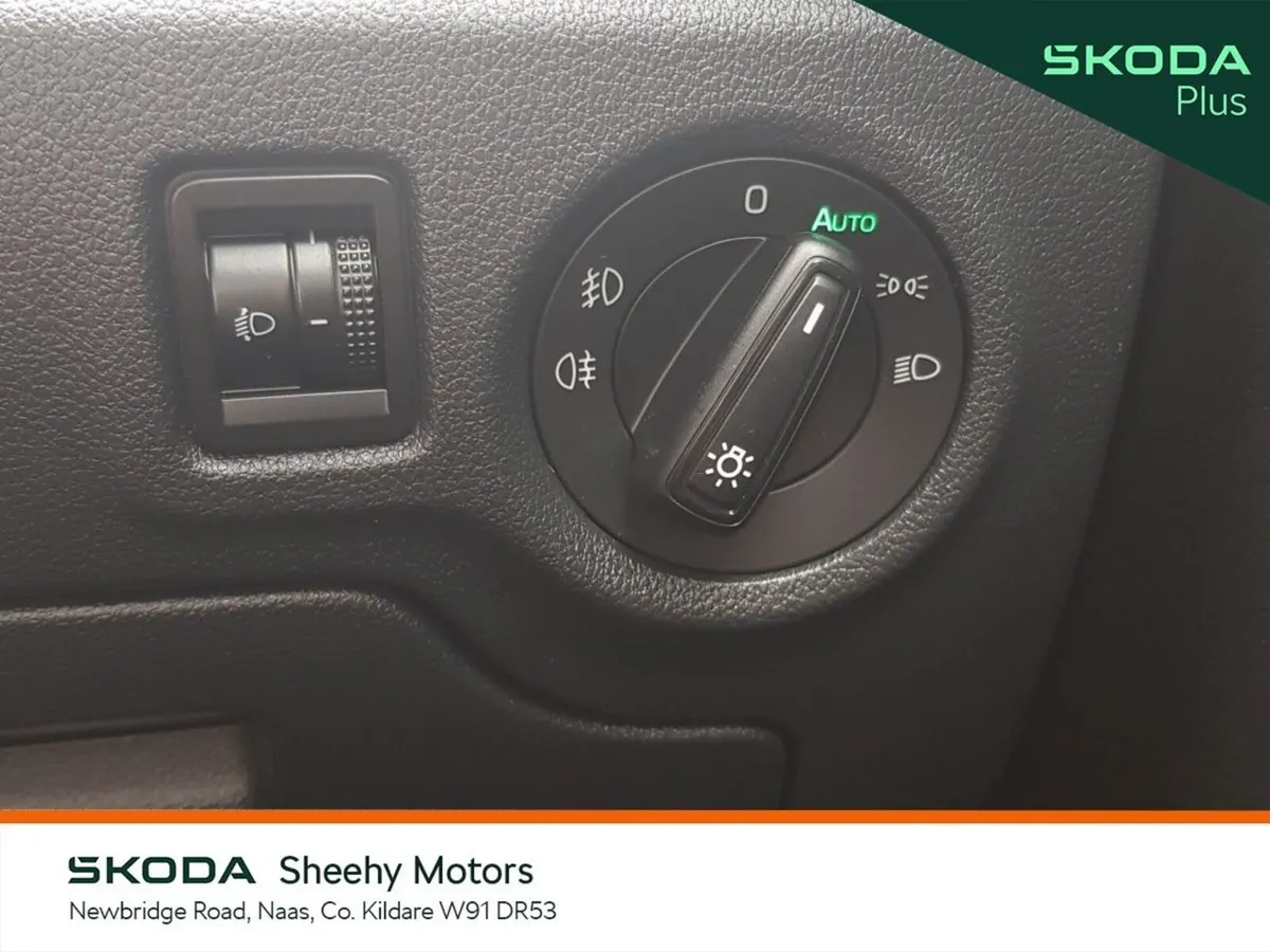 Skoda Fabia Hatchback, Petrol, 2024, Red