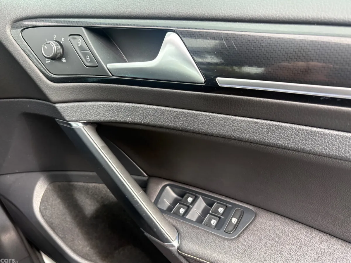 Volkswagen Golf Estate, Petrol, 2017, White