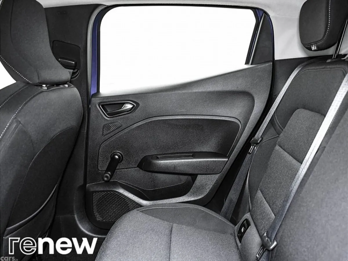 Renault Clio Hatchback, Petrol, 2022, Blue
