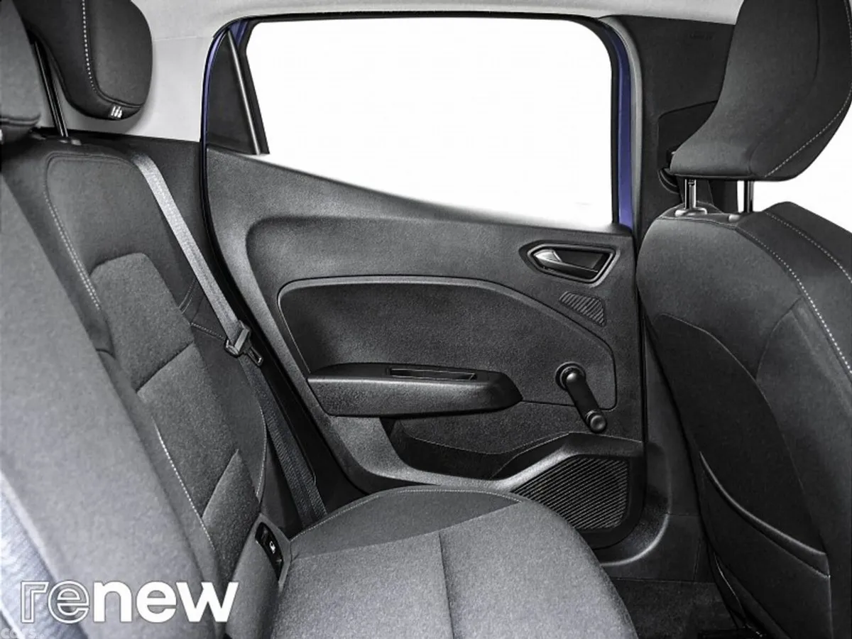 Renault Clio Hatchback, Petrol, 2022, Blue