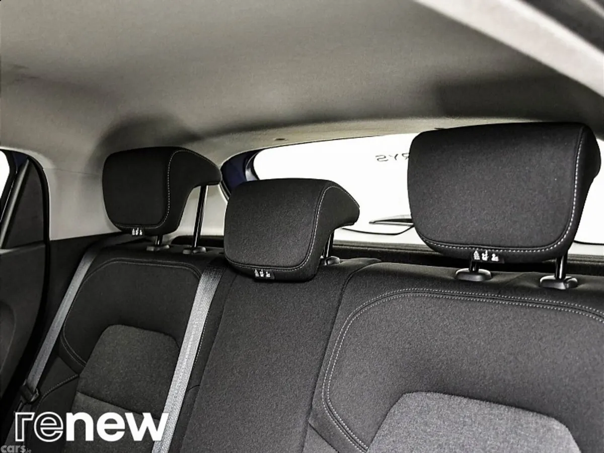Renault Clio Hatchback, Petrol, 2022, Blue