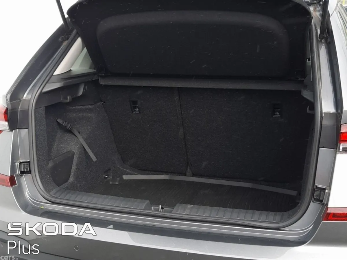 Skoda Kamiq Hatchback, Petrol, 2024, Grey