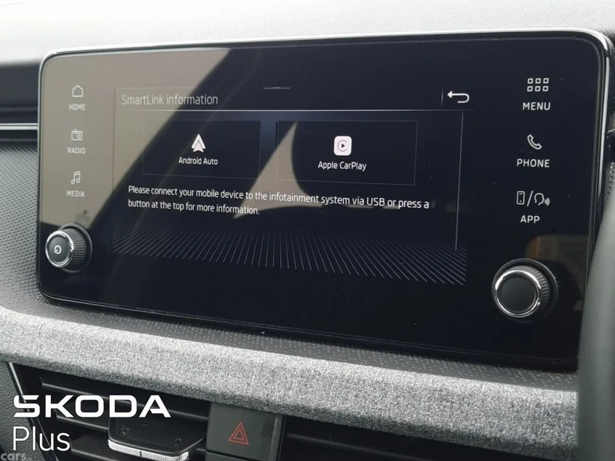 Skoda Kamiq Hatchback, Petrol, 2024, Grey