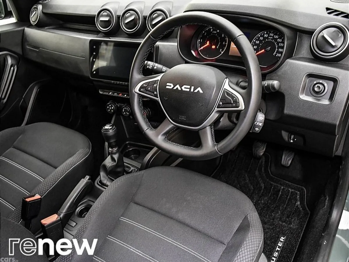 Dacia Duster SUV, Petrol, 2024, Grey