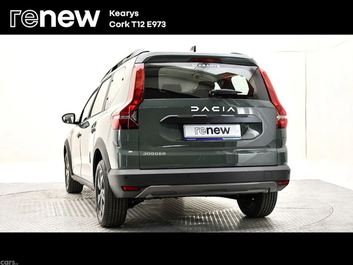 Dacia Jogger MPV, Petrol, 2023, Grey
