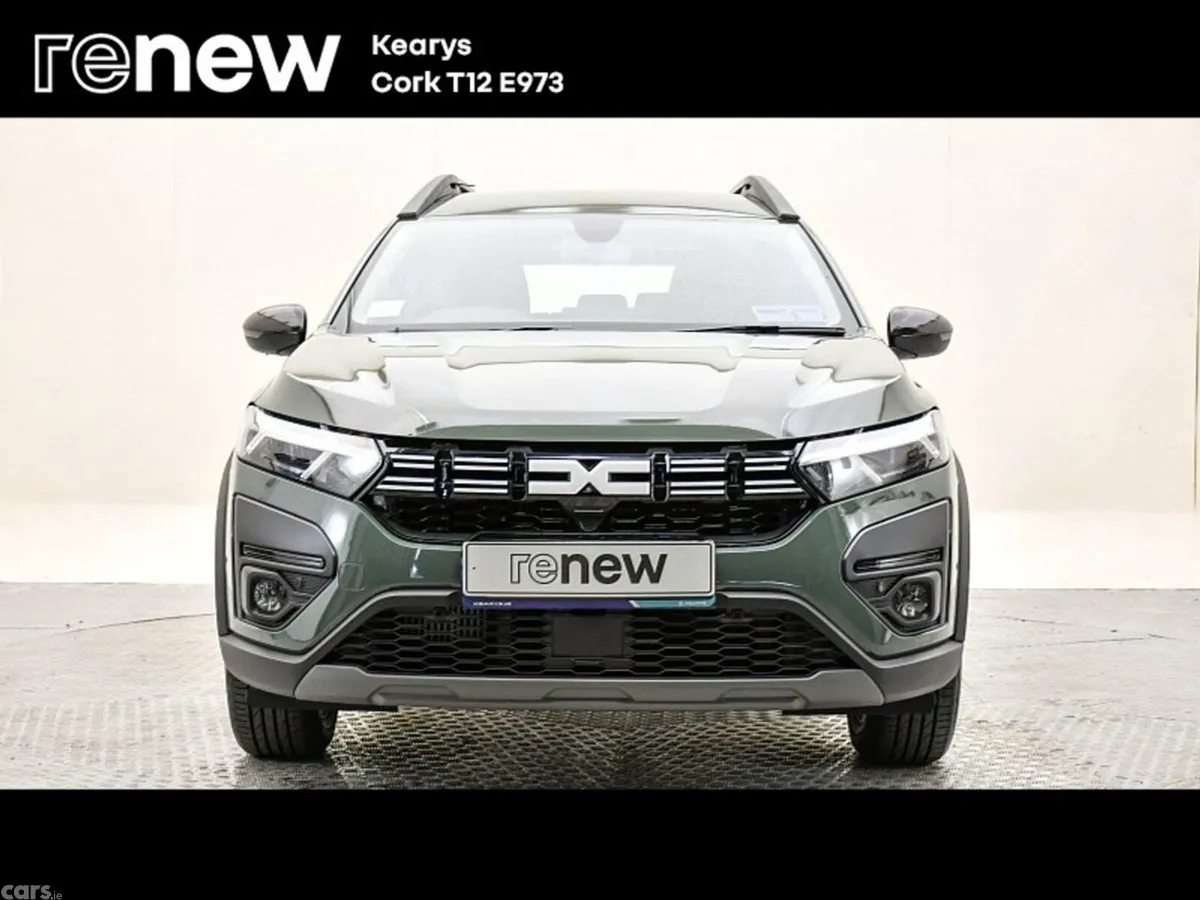 Dacia Jogger MPV, Petrol, 2023, Grey
