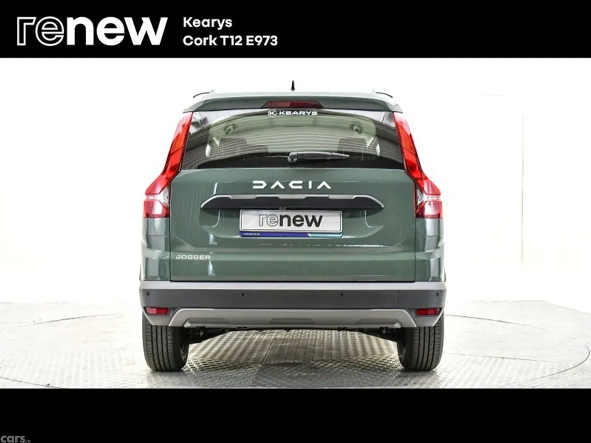Dacia Jogger MPV, Petrol, 2023, Grey