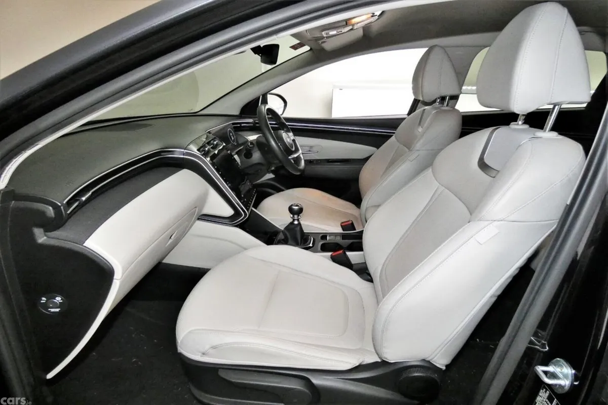 Hyundai Tucson SUV, Diesel, 2023, Grey