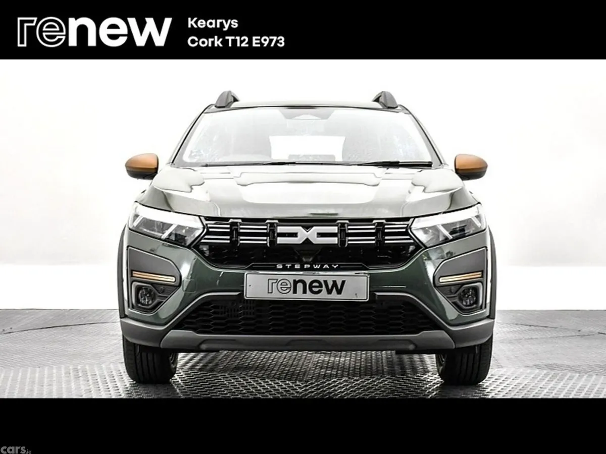 Dacia Sandero Stepway SUV, Petrol Gas, 2026, Grey