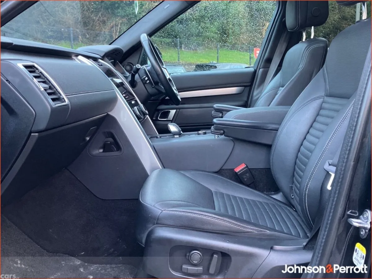 Land Rover Discovery SUV, Diesel, 2023, Black