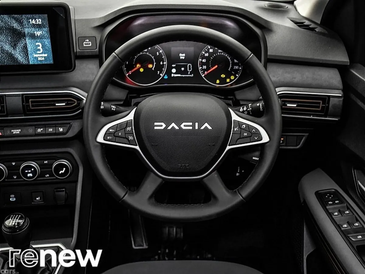 Dacia Sandero Stepway SUV, Petrol Gas, 2026, Grey