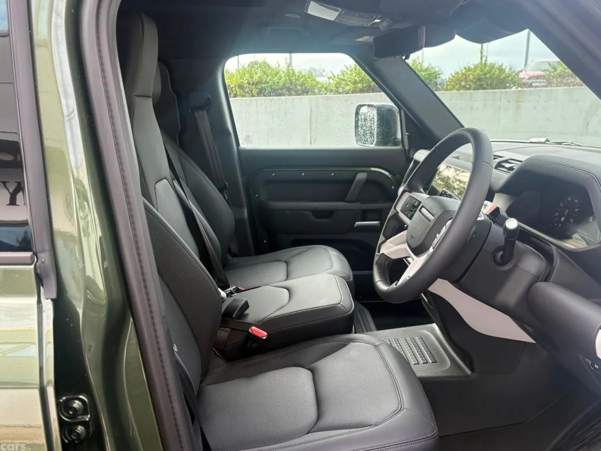 Land Rover Defender SUV, Diesel, 2026, Green
