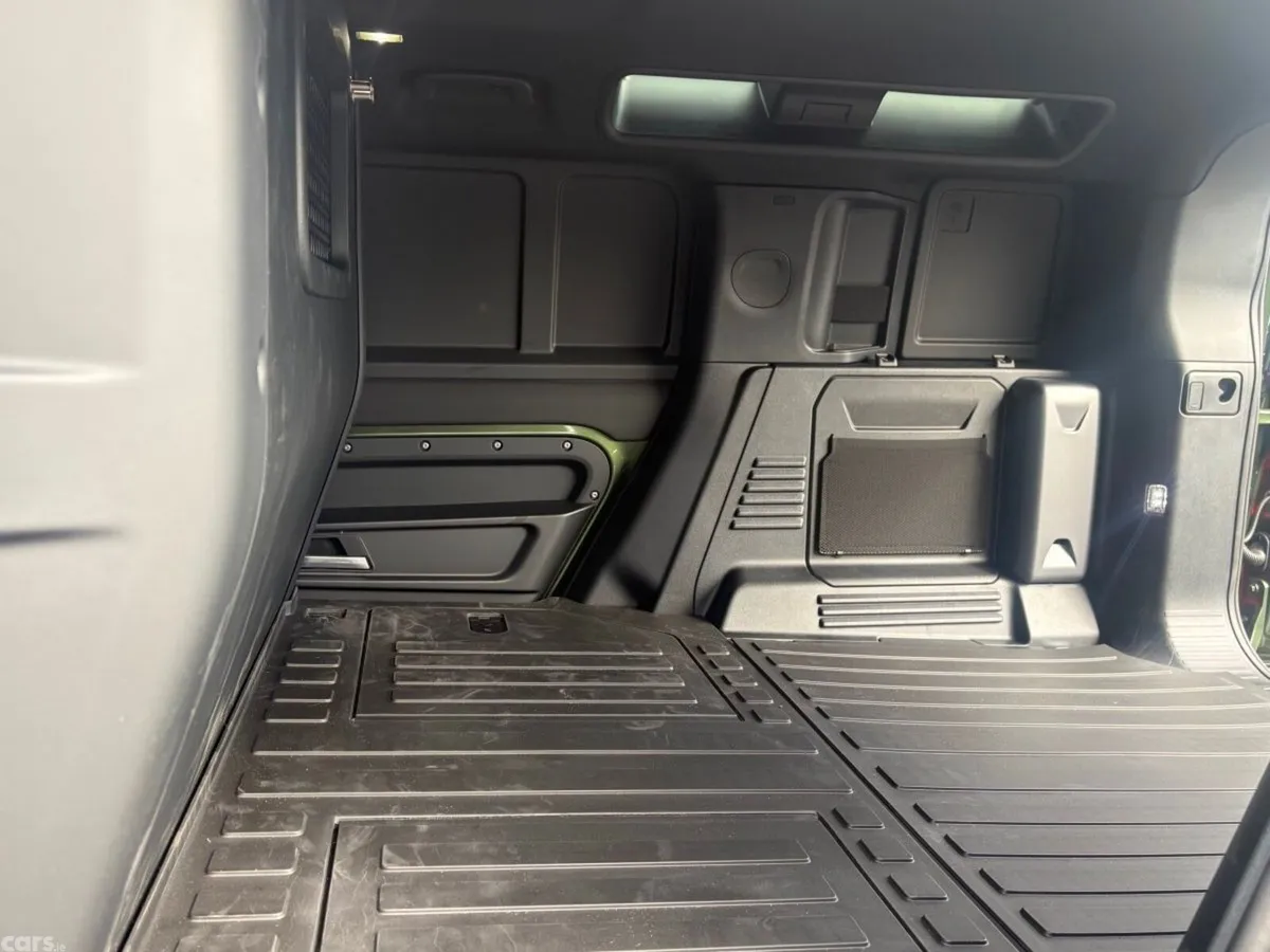 Land Rover Defender SUV, Diesel, 2026, Green