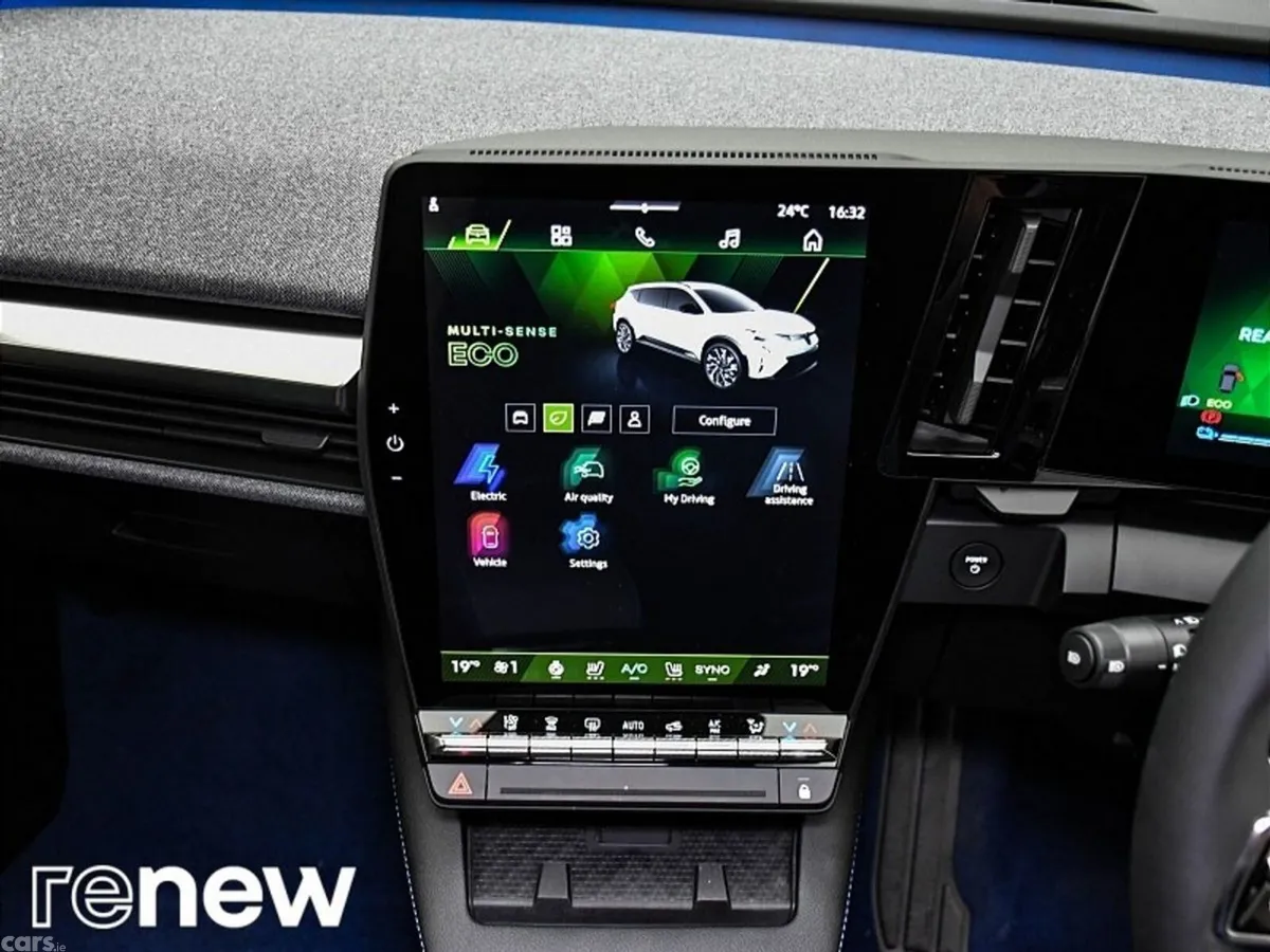 Renault Scenic E-Tech MPV, Electric, 2026, White
