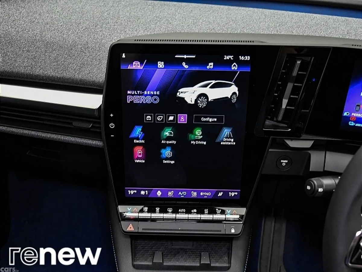 Renault Scenic E-Tech MPV, Electric, 2026, White