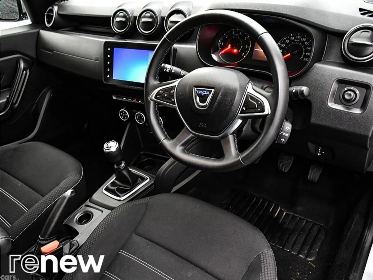 Dacia Duster SUV, Petrol, 2022, Grey