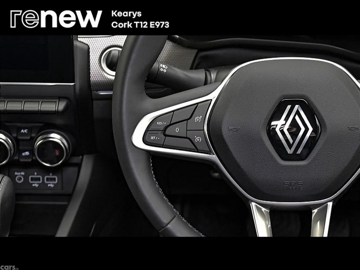 Renault Arkana SUV, Petrol Hybrid, 2025, White