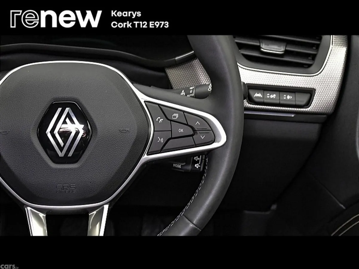 Renault Arkana SUV, Petrol Hybrid, 2025, White