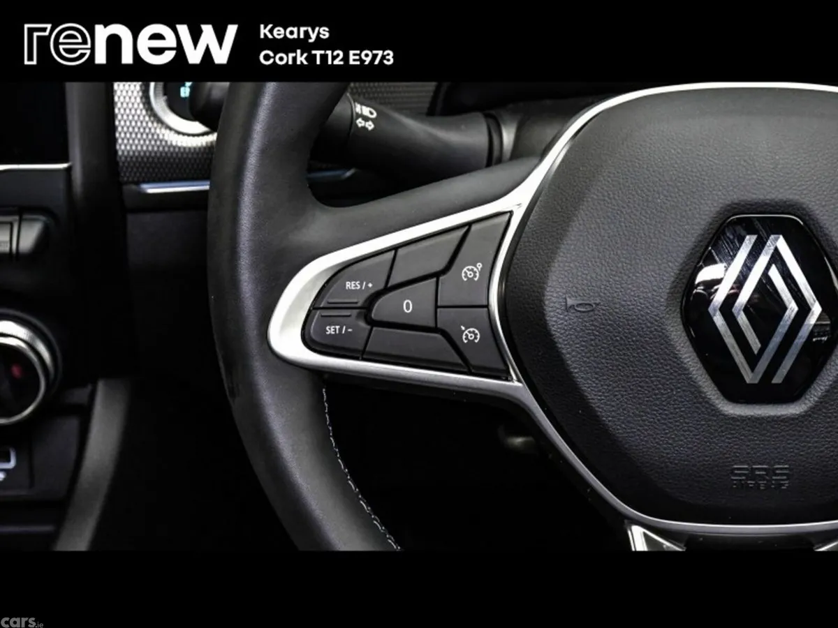 Renault Arkana SUV, Petrol, 2025, White