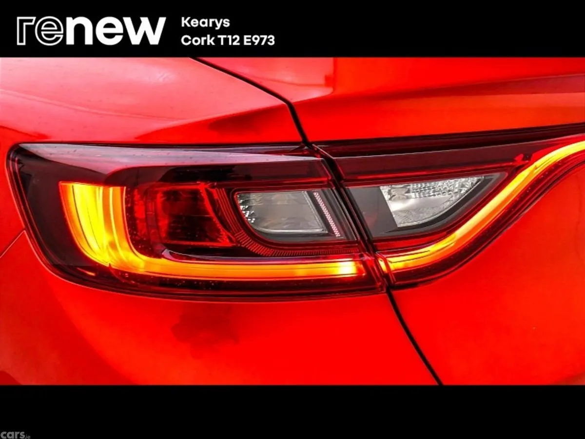 Renault Arkana SUV, Petrol Hybrid, 2023, Red