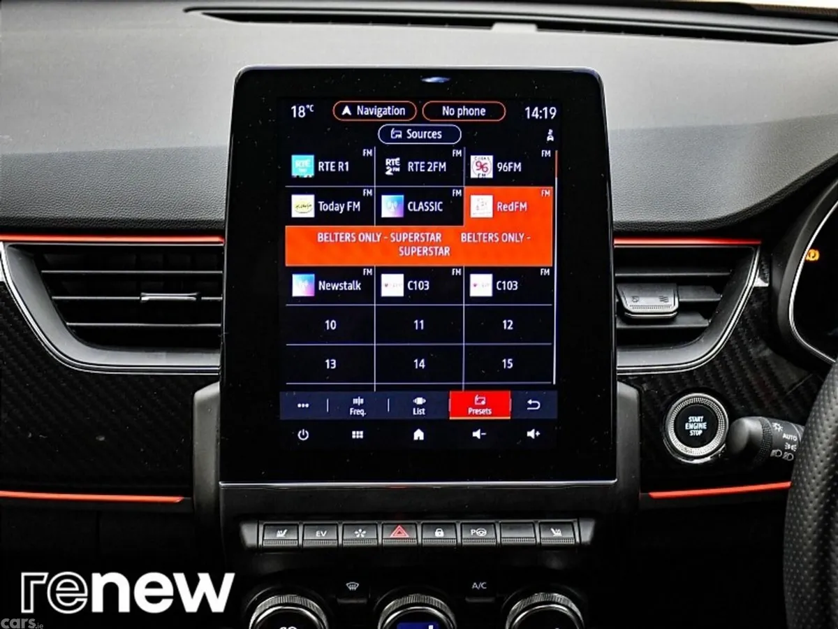 Renault Arkana SUV, Petrol Hybrid, 2022, Red