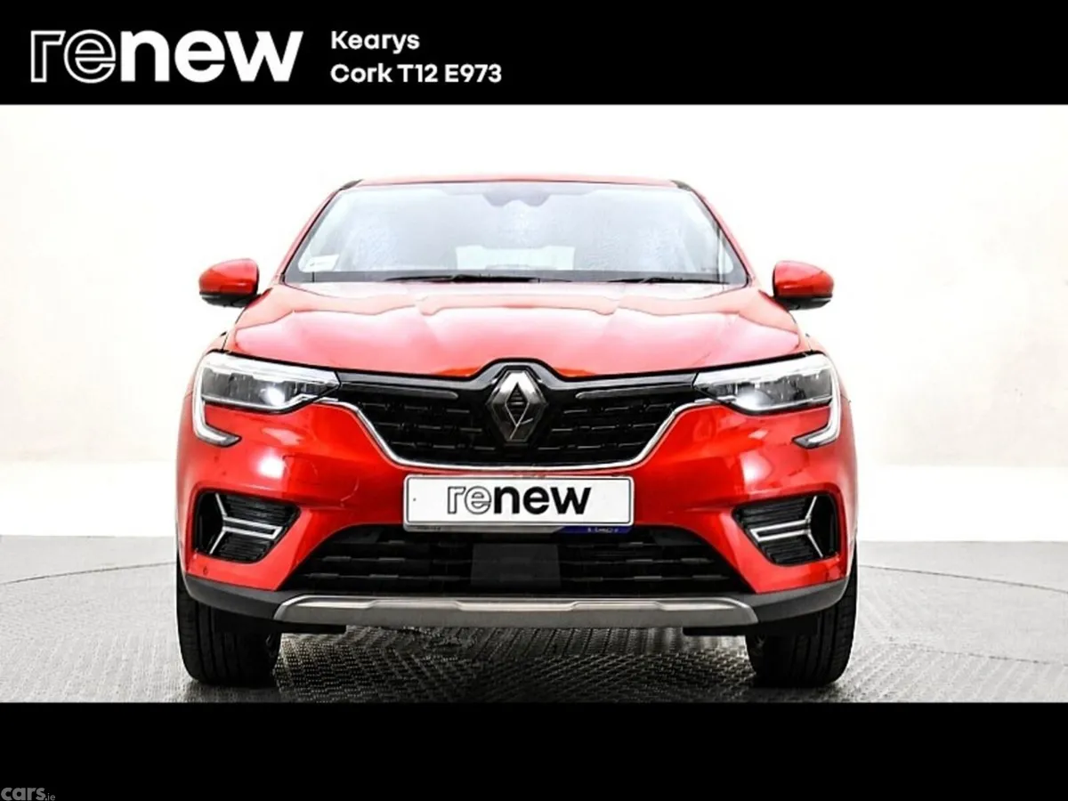 Renault Arkana SUV, Petrol, 2023, Red