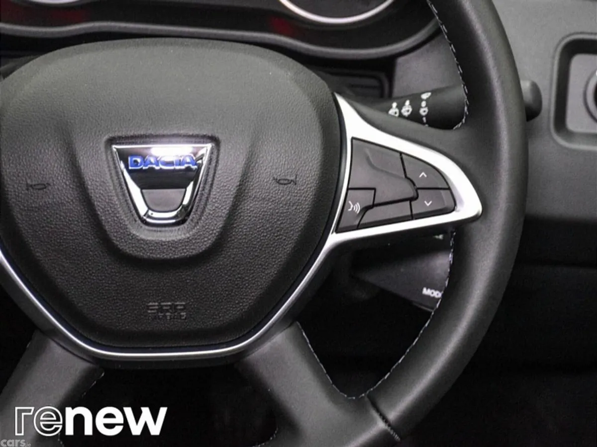 Dacia Duster SUV, Diesel, 2022, Orange