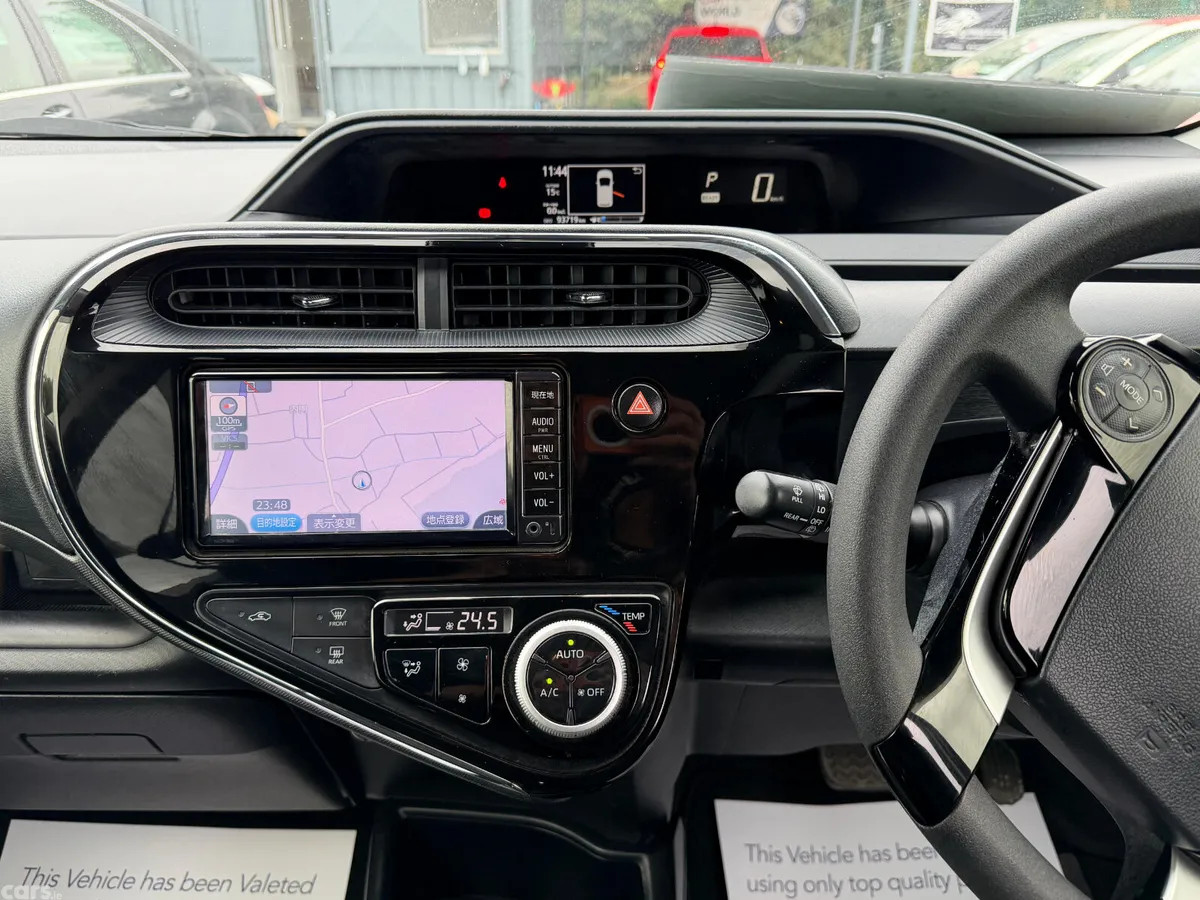 Toyota Aqua Hatchback, Petrol Hybrid, 2018, Black