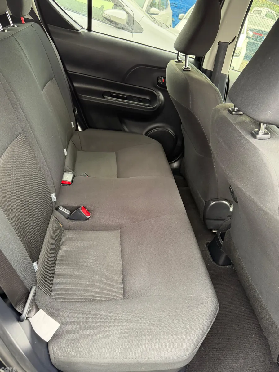 Toyota Aqua Hatchback, Petrol Hybrid, 2018, Black