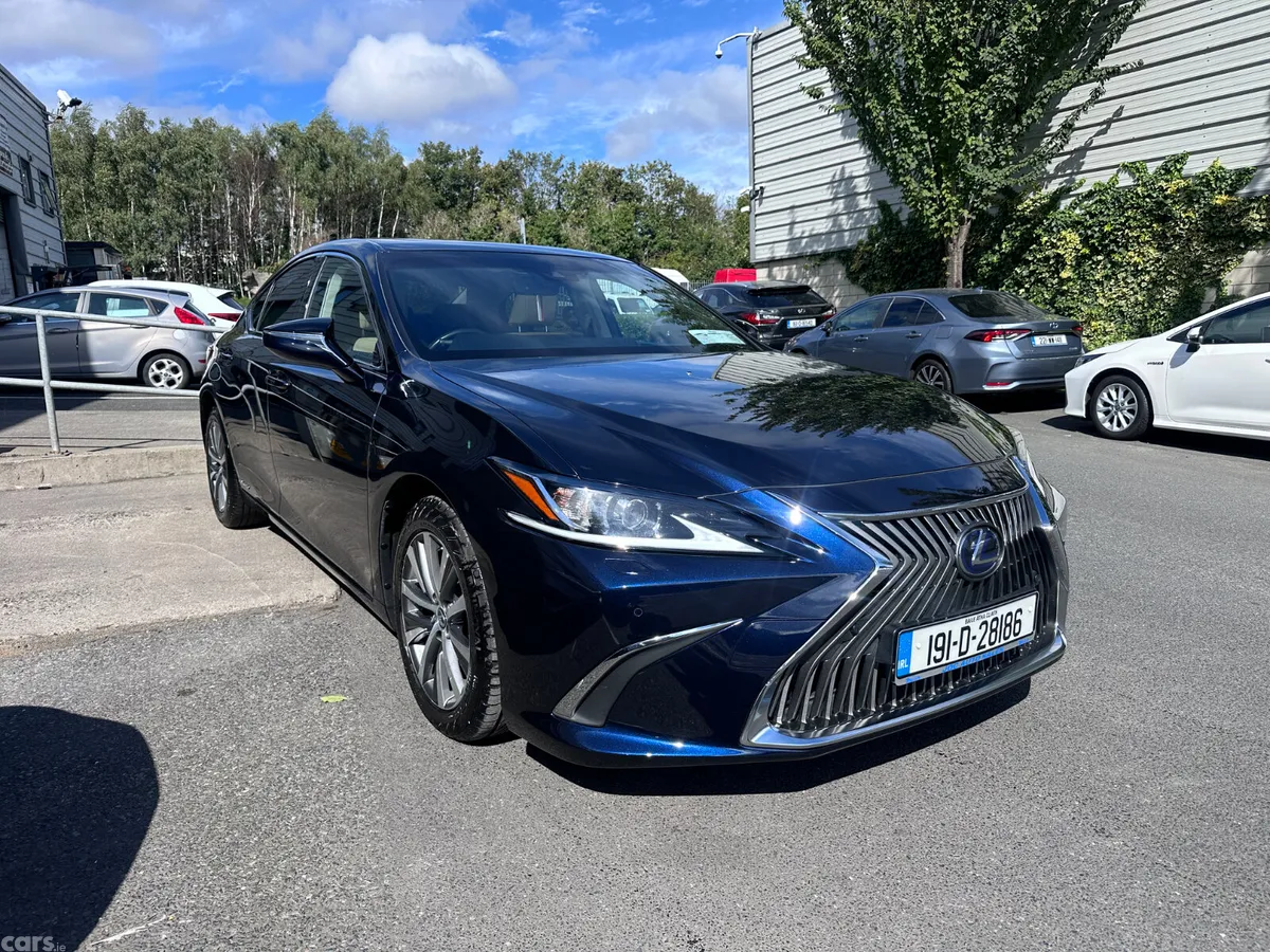 Lexus ES Saloon, Petrol Hybrid, 2019, Blue
