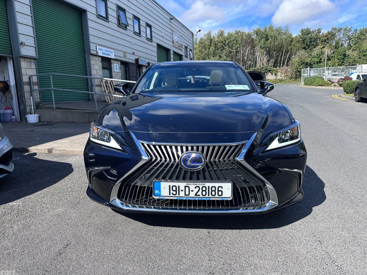 Lexus ES Saloon, Petrol Hybrid, 2019, Blue