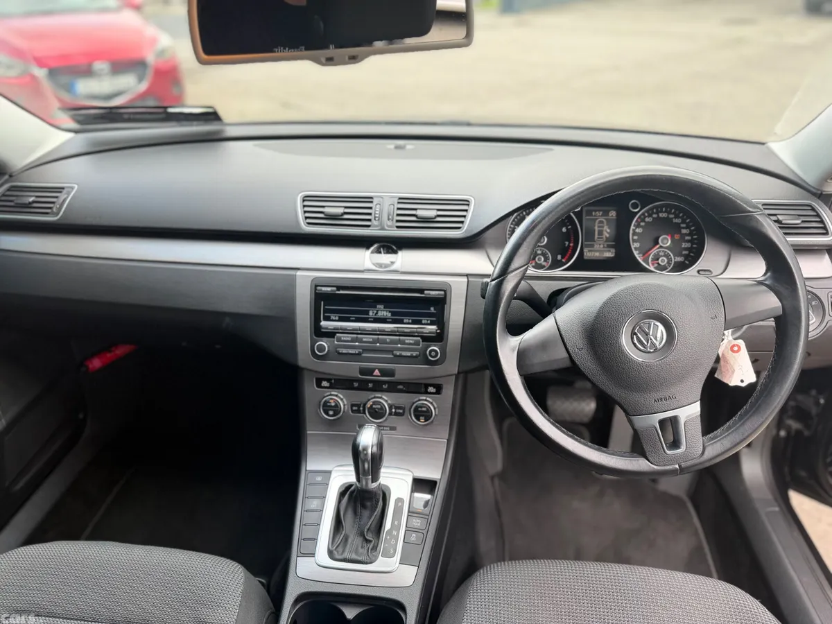 Volkswagen Passat Saloon, Petrol, 2013, Black