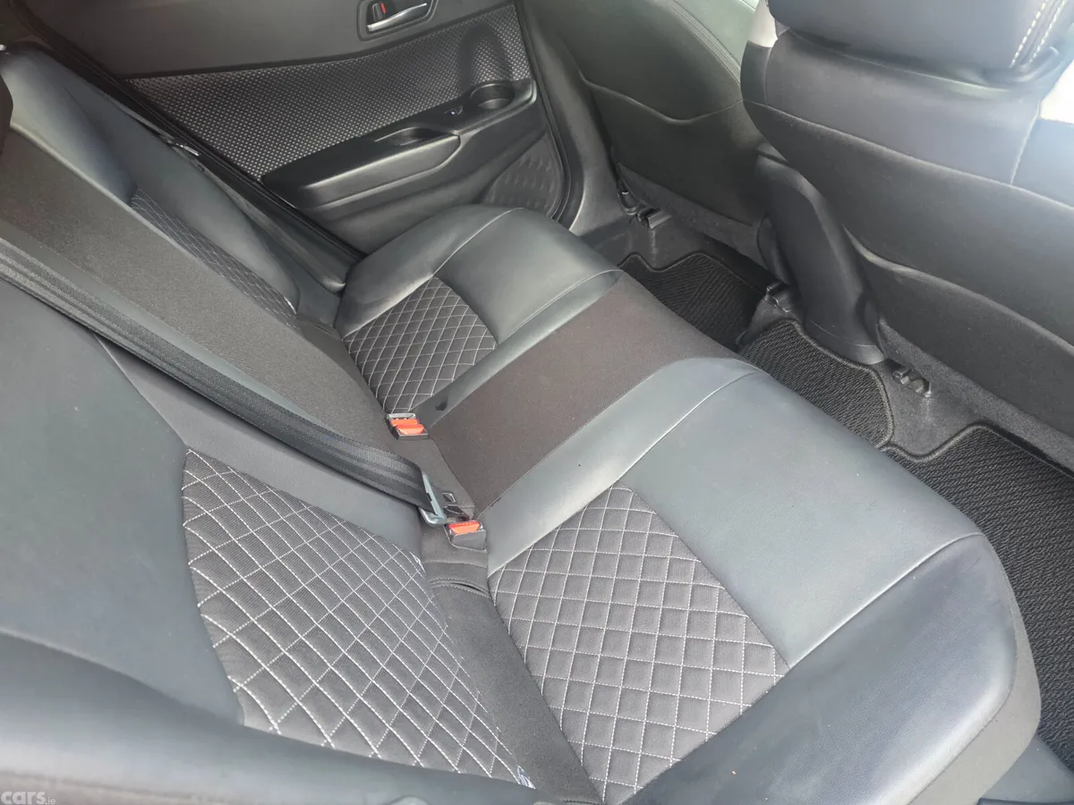 Toyota C-HR Hatchback, Petrol Hybrid, 2019, Blue