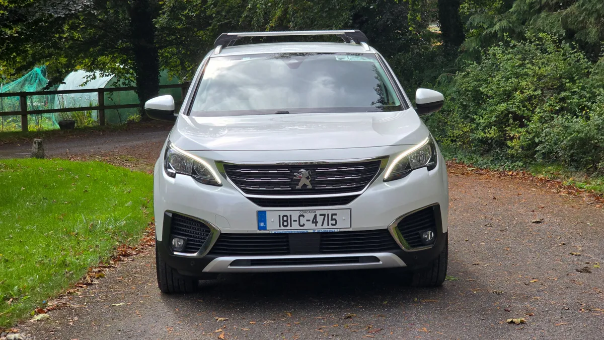 Peugeot 5008 MPV, Diesel, 2018, White